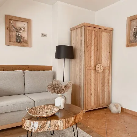 Blizniaczek בית אירוח זקופאנה